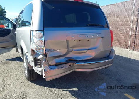 2019 Dodge Grand Caravan Sxt z USA, uszkodzony, nr VIN 2C4RDGCG2KR517175